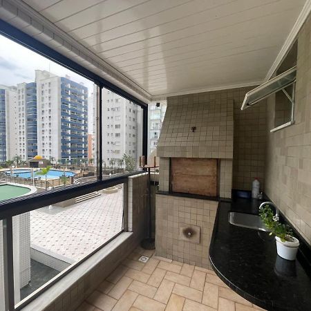 Apto A 30M Da Praia Sobre Shopping Atlantico Balneário Camboriú Exterior foto