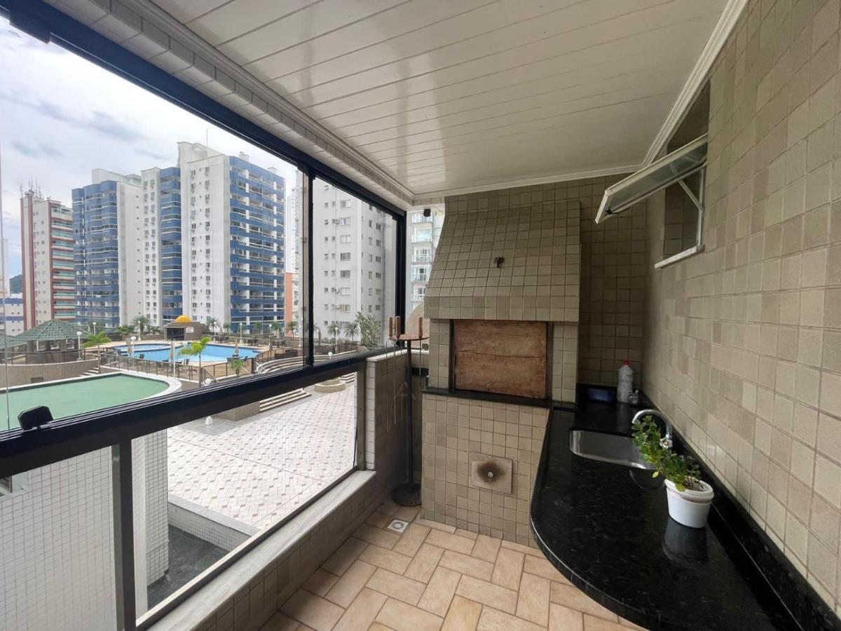 Apto A 30M Da Praia Sobre Shopping Atlantico Balneário Camboriú Exterior foto